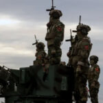 العراق يشكل لجنة للتحقيق في الاعتداءات على مواقع عسكرية