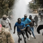 عشرات المصابين باشتباكات مع الشرطة.. آلاف الكينيين يحتجون ضد فساد الحكومة