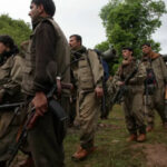 “العمال” يسلم سلاحه رمزياً لبناء الثقة مع تركيا