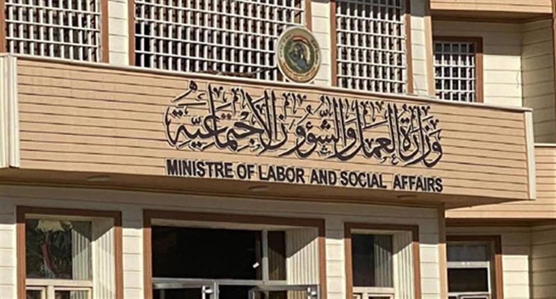 العمل تضع آليات للحد من ظاهرة التسول في العراق