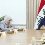 الدولار سيرتفع والحكومة العراقية أمام أزمة مالية.. أبرز الآثار المتوقعة لعقوبات “الترويكا” ضد إيران