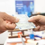 مفوضية الانتخابات تعلق بشأن بيع البطاقات الانتخابية