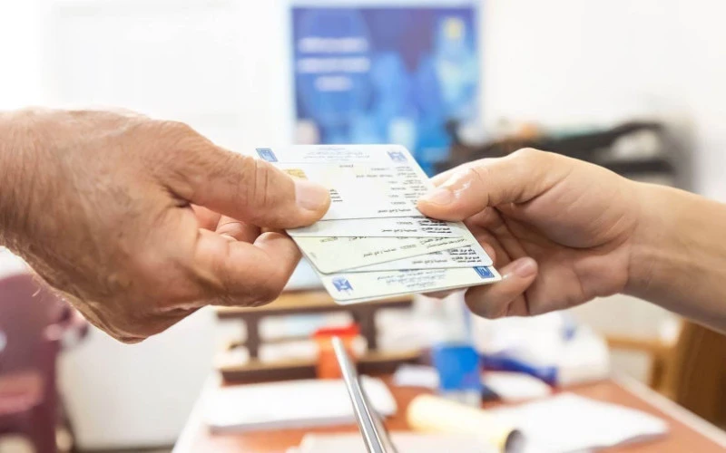 مفوضية الانتخابات تعلق بشأن بيع البطاقات الانتخابية