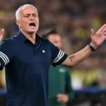 فنربخشة التركي يقيل مورينيو