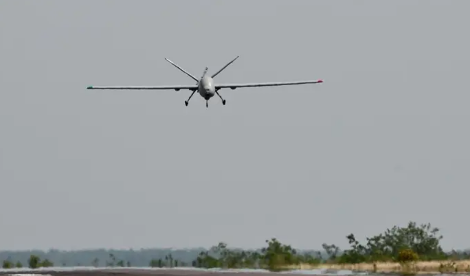 مسيّرة من اليمن تتسلل إلى جنوبي “إسرائيل”