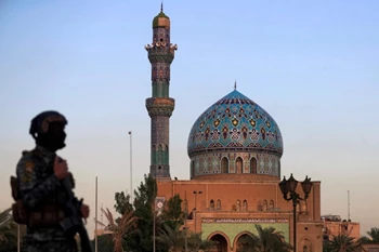 المدخلي مشروع تكفيري يهدد السلم الأهلي في البلاد