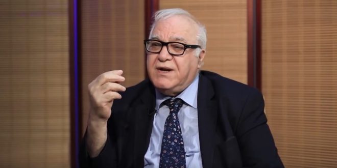 مستشار اقتصادي: الرواتب التقاعدية مؤمنة بالكامل ولا مخاوف بشأنها