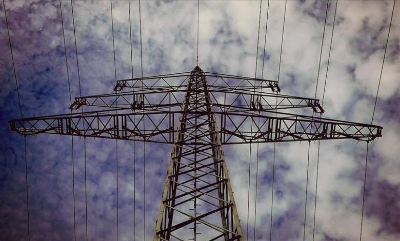 وزير الكهرباء يعلن تحقيق أعلى إنتاج كهربائي في تاريخ العراق