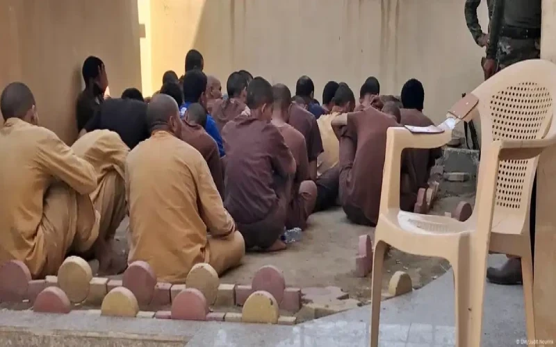 العراق يتسلم 47 فرنسياً كانوا في سوريا لمحاكمتهم في بغداد