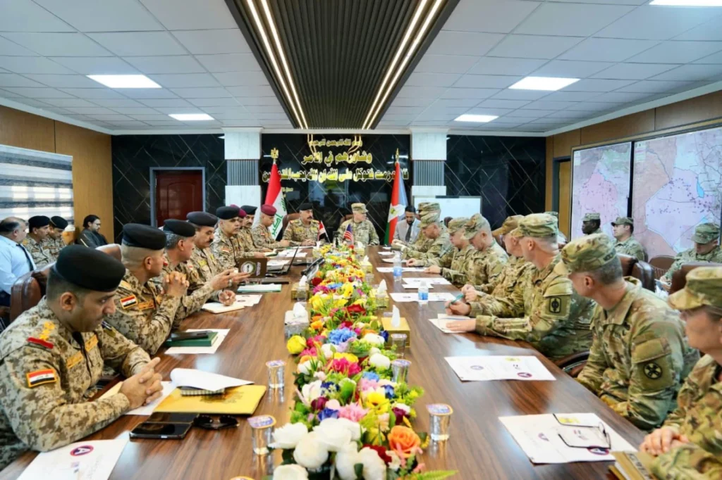 قائد القوات البرية يبحث مع القيادة المركزية الأميركية التعاون العسكري ودعم التحالف الدولي