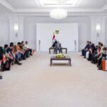 السوداني يستقبل العراقيين المفرج عنهم من قبل السلطات السعودية