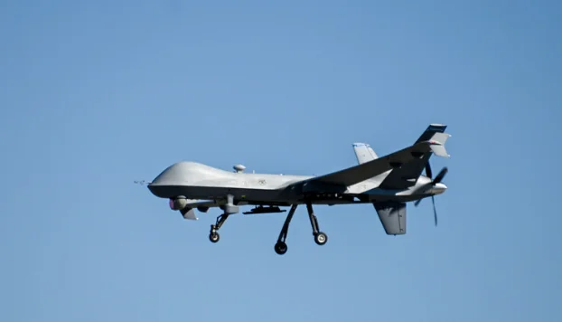 طائرات مسيرة تحوم قرب اكبر قاعدة عسكرية في الدنمارك