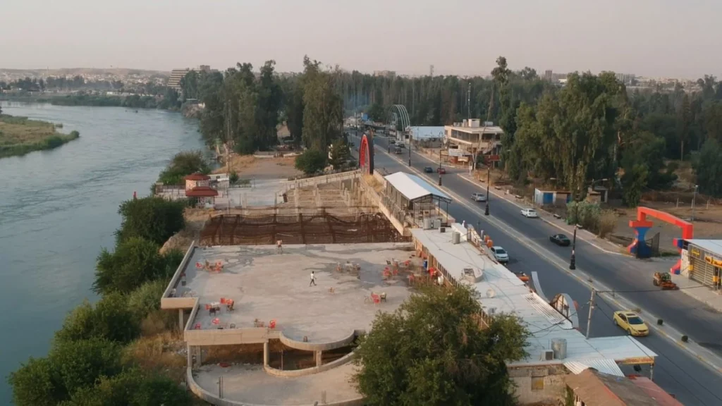 نينوى تعتزم تحويل الاراضي المتصحرة لـ”حدائق ومتنزهات”