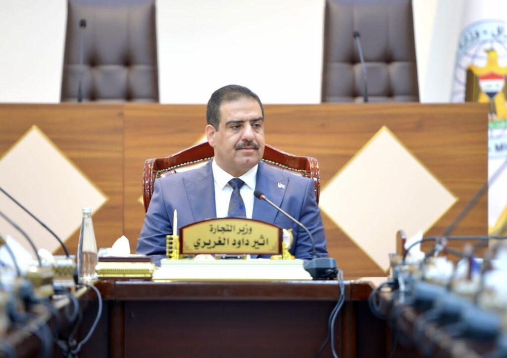 وزير التجارة: حجب التموينية لمن تتجاوز رواتبهم مليون ونصف دينار لضمان العدالة في الدعم