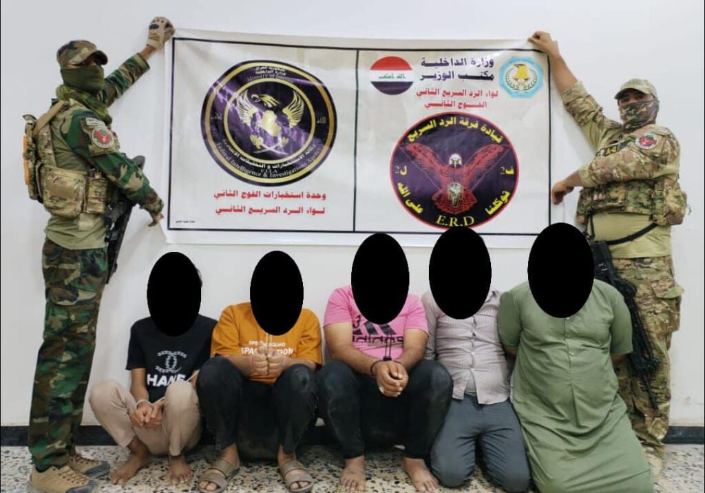 اعتقال خمسة مطلوبين للقضاء في الديوانية