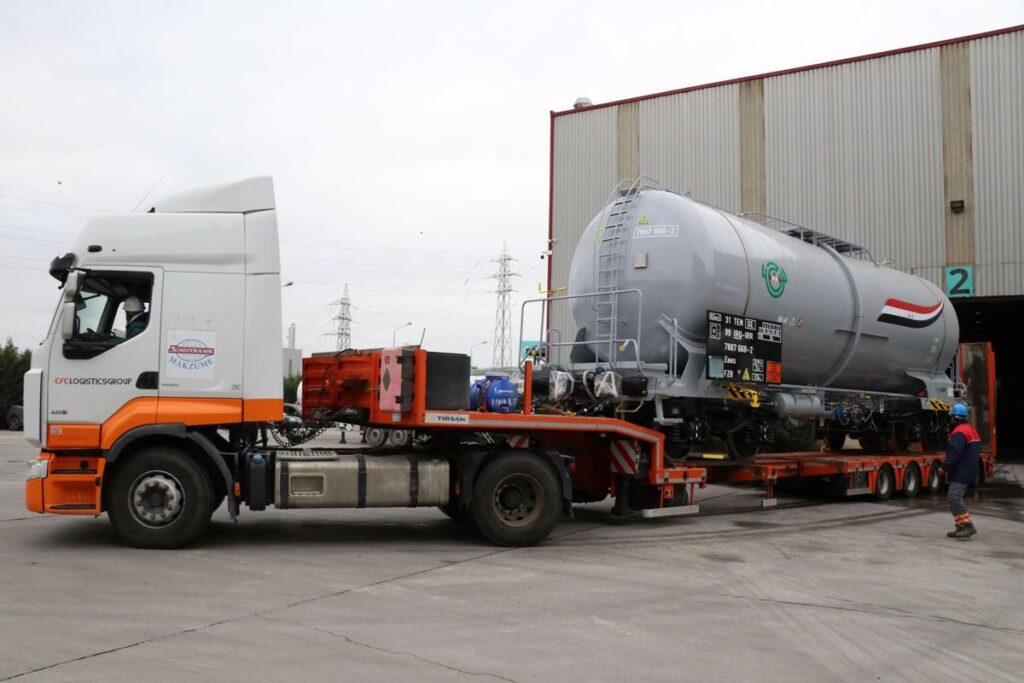 العراق يوقف استيراد منتجات نفطية في اتجاه تحقيق الاكتفاء الذاتي