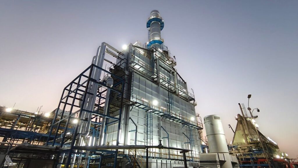 النفط تعلن بدء التشغيل التجريبي في مصفيي الشمال 2 وصلاح الدين 3