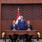 يرعى مراسم توقيع إحالة العطاء إلى ائتلاف الشركات الفائزة لإعادة تأهيل وتطوير مطار بغداد الدولي