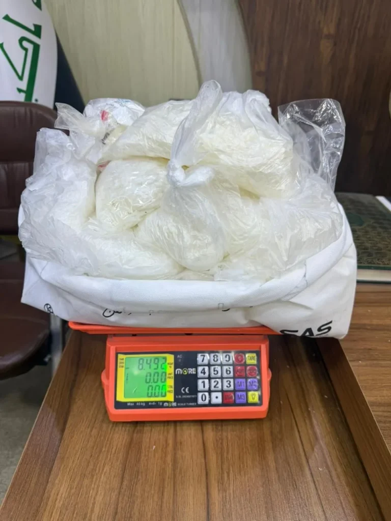 إحباط تهريب أكثر من (8) كغم من “الكريستال” المخدرة في منفذ الشلامجة