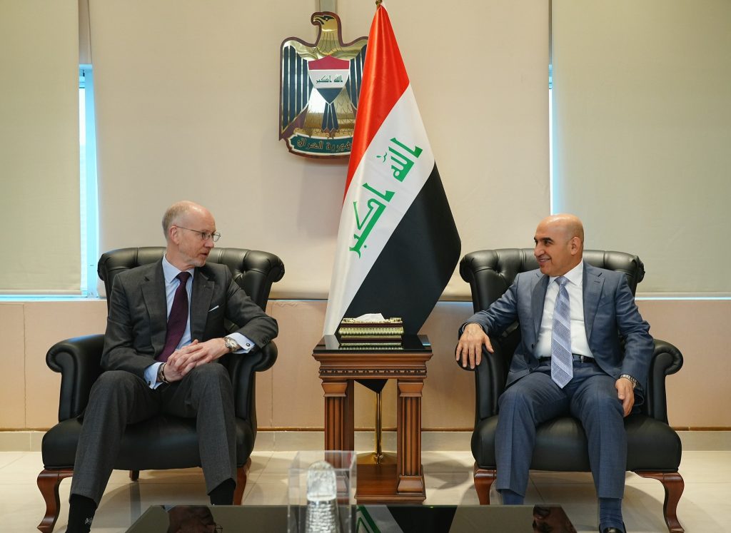 العراق والسويد يناقشان التعاون في مشاريع الإسكان والطرق