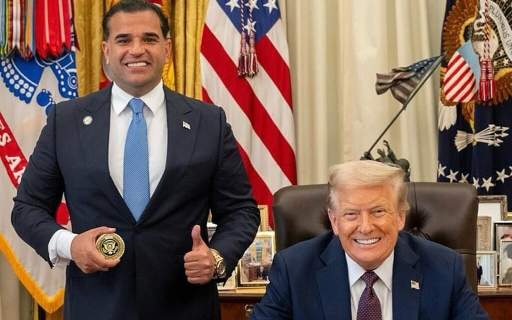 الكعبي يهاجم مبعوث ترامب ويُحذّر من “تدخلات أميركية سافرة” في العراق